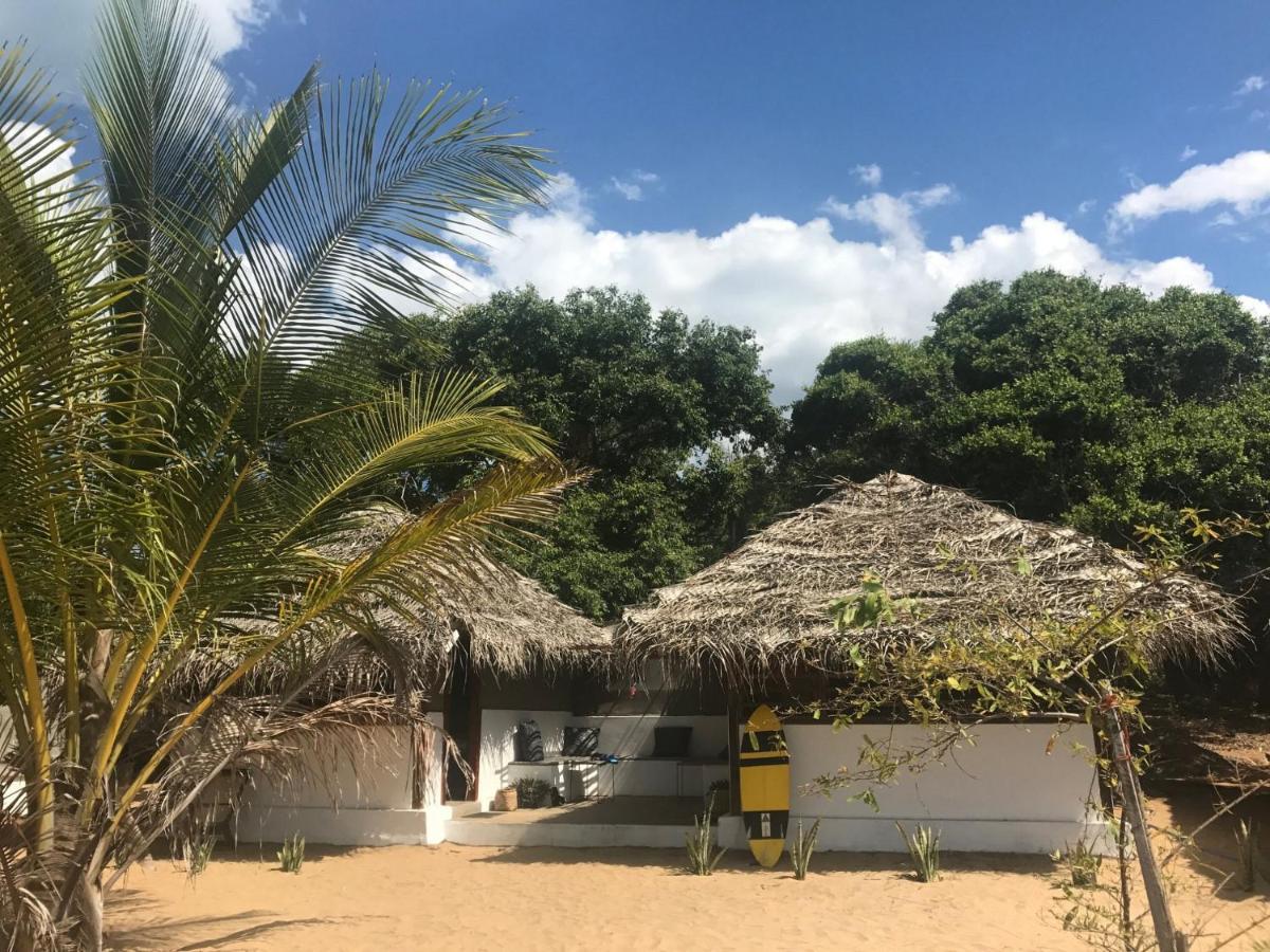 Upali Beach Surf Resort & Cafe Аругам-Бей Екстер'єр фото